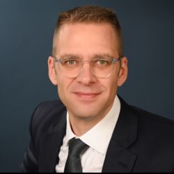 Stefan Karenfort