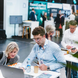 Exciting conversations at the exhibition booths  _11A6275